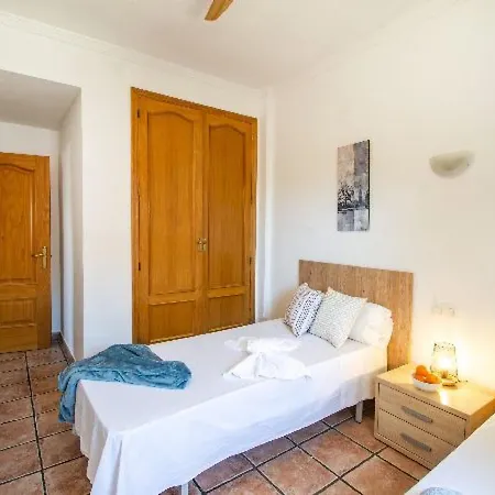 By Interhome Casa vacanze Casas de Torrat